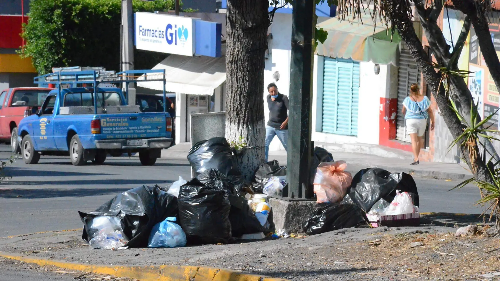 Vecinos del Pedregoso piden recolecci_n de basura a tiempo ya que desde la semana se